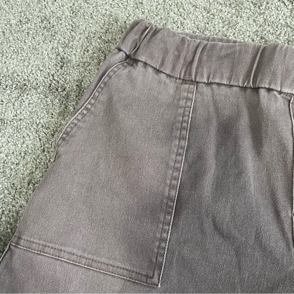 Lee size 14 medium women’s mauve purple shorts w/elastic waistband - Picture 5 of 9